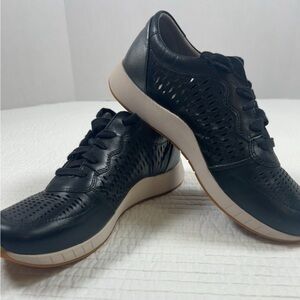 Dansko Women’s Black Leather Sneakers. Size 41 (9.5)